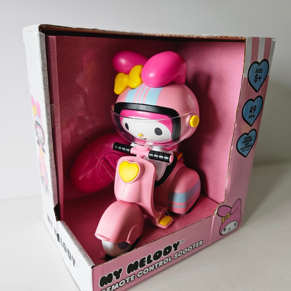 Sanrio Hello Kitty and Friends My Melody Remote Control Scooter NEW